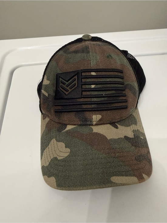 Ronin Other - 🥳 5 for $25 BUNDLE Men’s Camo Trucker Hat with Black Patch - Casual Military